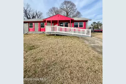 105 Yorkshire Drive, Jacksonville, NC 28546 - Photo 1