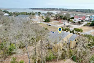 7028 Archers Creek Dr, Emerald Isle, NC 28594 - Photo 5