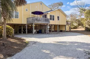 7028 Archers Creek Dr, Emerald Isle, NC 28594 - Photo 7