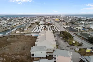 602 W Fort Macon Rd, Atlantic Beach, NC 28512 - Photo 23