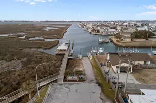 602 W Fort Macon Rd, Atlantic Beach, NC 28512 - Photo 15