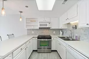 1080 St Joseph St, Carolina Beach, NC 28428 - Photo 11