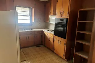 100 Pine St, Garysburg, NC 27831 - Photo 7