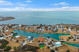 606 Cannonsgate Dr, Newport, NC 28570 - Photo 1