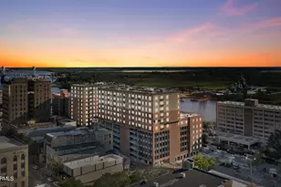 240 N Water St, Wilmington, NC 28401 - Photo 1