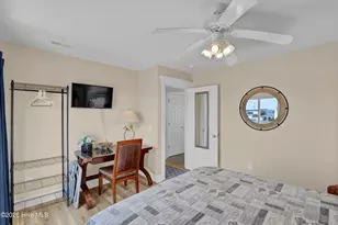 809 B Ocean Blvd, Holly Ridge, NC 28445 - Photo 33