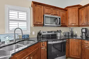 809 B Ocean Blvd, Holly Ridge, NC 28445 - Photo 15