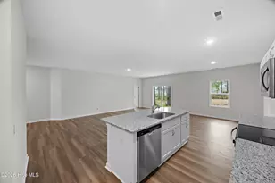 900 Plymouth Rd, Boiling Spring Lakes, NC 28461 - Photo 13