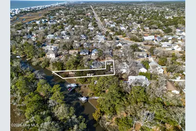 112 SE 22nd Street, Oak Island, NC 28465 - Photo 5