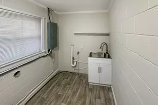 2610 Evans St, Greenville, NC 27834 - Photo 7