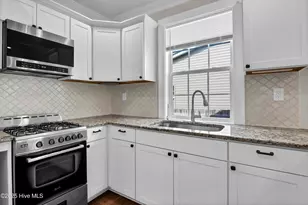 910 Walnut St, Wilmington, NC 28401 - Photo 11