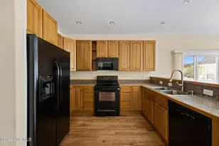 185 Crooked Run Dr, New Bern, NC 28560 - Photo 13
