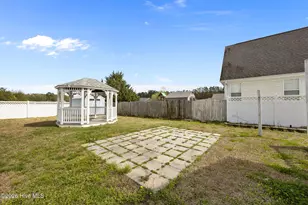 185 Crooked Run Dr, New Bern, NC 28560 - Photo 35