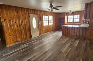 309 Fairfax St, Clinton, NC 28328 - Photo 7