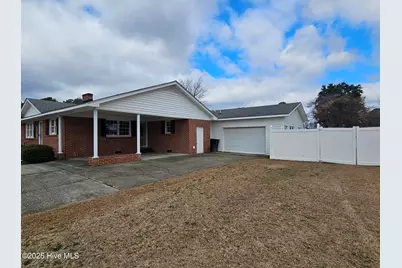 309 Fairfax Street, Clinton, NC 28328 - Photo 3