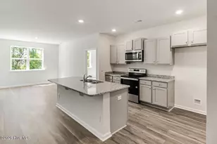 615 Merchant Pt Blvd, Jacksonville, NC 28546 - Photo 5