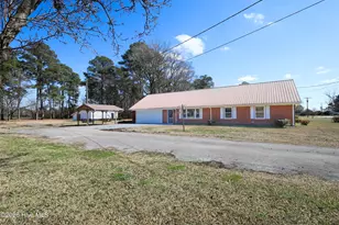 580 Koonce Fork Rd, Richlands, NC 28574 - Photo 3