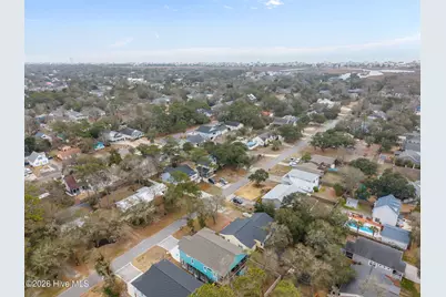 127 NW 18th Street, Oak Island, NC 28465 - Photo 5