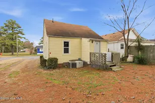 409 Perry St, Elizabeth City, NC 27909 - Photo 7