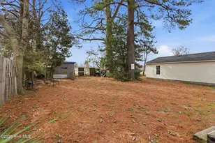 409 Perry St, Elizabeth City, NC 27909 - Photo 9
