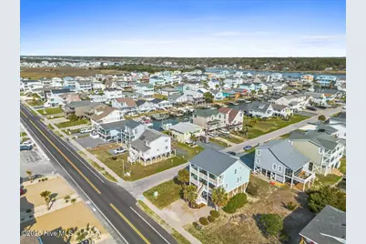 436 Ocean Boulevard W, Holden Beach, NC 28462 - Photo 11