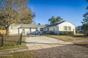 2401 Westminister Way, Wilmington, NC 28405 - Photo 5