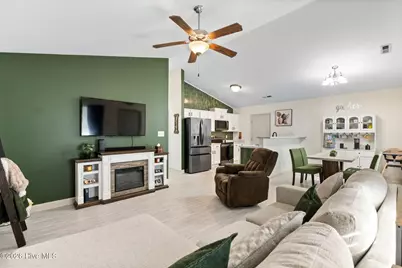 225 Lockwood Court, Hubert, NC 28539 - Photo 5