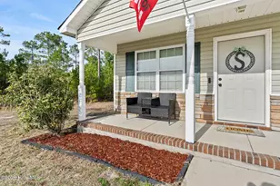 225 Lockwood Ct, Hubert, NC 28539 - Photo 3