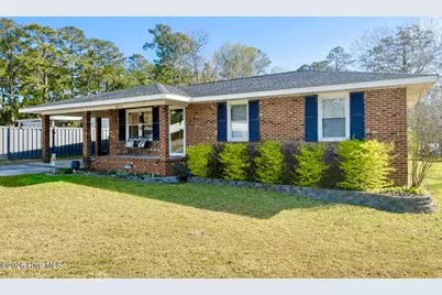 8451 Nc-306 S, Arapahoe, NC 28510 - Photo 1