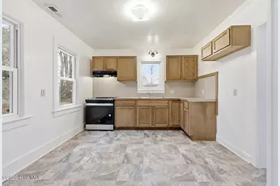 201 Harrell Street, Elizabeth City, NC 27909 - Photo 13