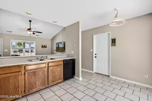127 Glenwood Dr, Hubert, NC 28539 - Photo 9