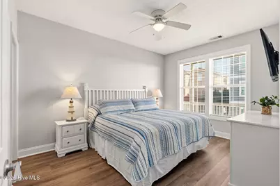 291 W Second Street, Ocean Isle Beach, NC 28469 - Photo 27