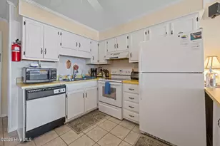 301 Commerce Way E, Atlantic Beach, NC 28512 - Photo 7