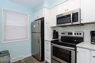 1101 Sand Dollar Ct, Kure Beach, NC 28449 - Photo 11