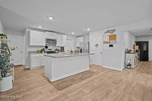 402 Folkstone Rd, Holly Ridge, NC 28445 - Photo 9