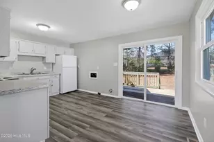 309 Lakewood Dr, Jacksonville, NC 28546 - Photo 7