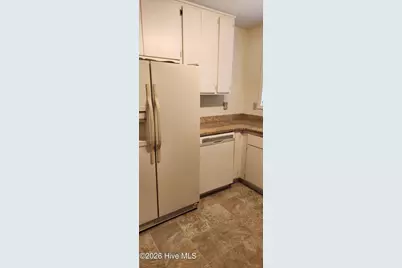 1904 Sherbrooke Circle, Laurinburg, NC 28352 - Photo 5