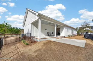 332 Cornubia Dr, Castle Hayne, NC 28429 - Photo 5