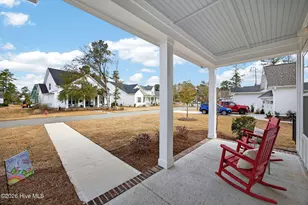 332 Cornubia Dr, Castle Hayne, NC 28429 - Photo 5
