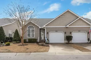 505 Village Green Dr, Morehead City, NC 28557 - Photo 3