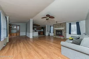 210 Creek Bank Dr, New Bern, NC 28560 - Photo 9