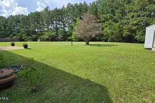 108 Willowbend Dr, Burgaw, NC 28425 - Photo 9