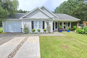 108 Willowbend Dr, Burgaw, NC 28425 - Photo 5