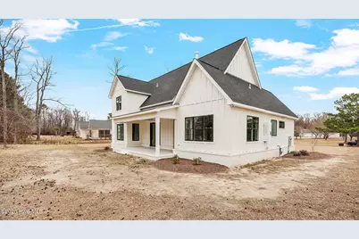 2827 Landing Circle, Grimesland, NC 27837 - Photo 9