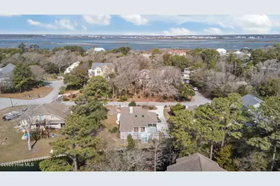 241 Windjammer W, Emerald Isle, NC 28594 - Photo 57