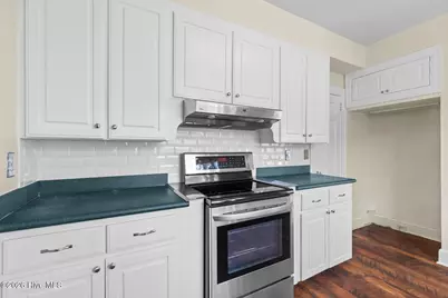 201 E Hargett Street, Richlands, NC 28574 - Photo 21