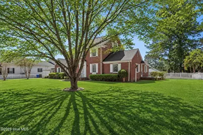 201 E Hargett Street, Richlands, NC 28574 - Photo 9