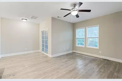 212 N Stingray Lane, Sneads Ferry, NC 28460 - Photo 13