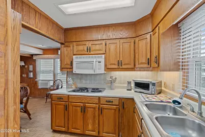 1099 Ocean Boulevard W, Holden Beach, NC 28462 - Photo 7