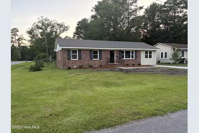 620 S Orange Street, Wallace, NC 28466 - Photo 1